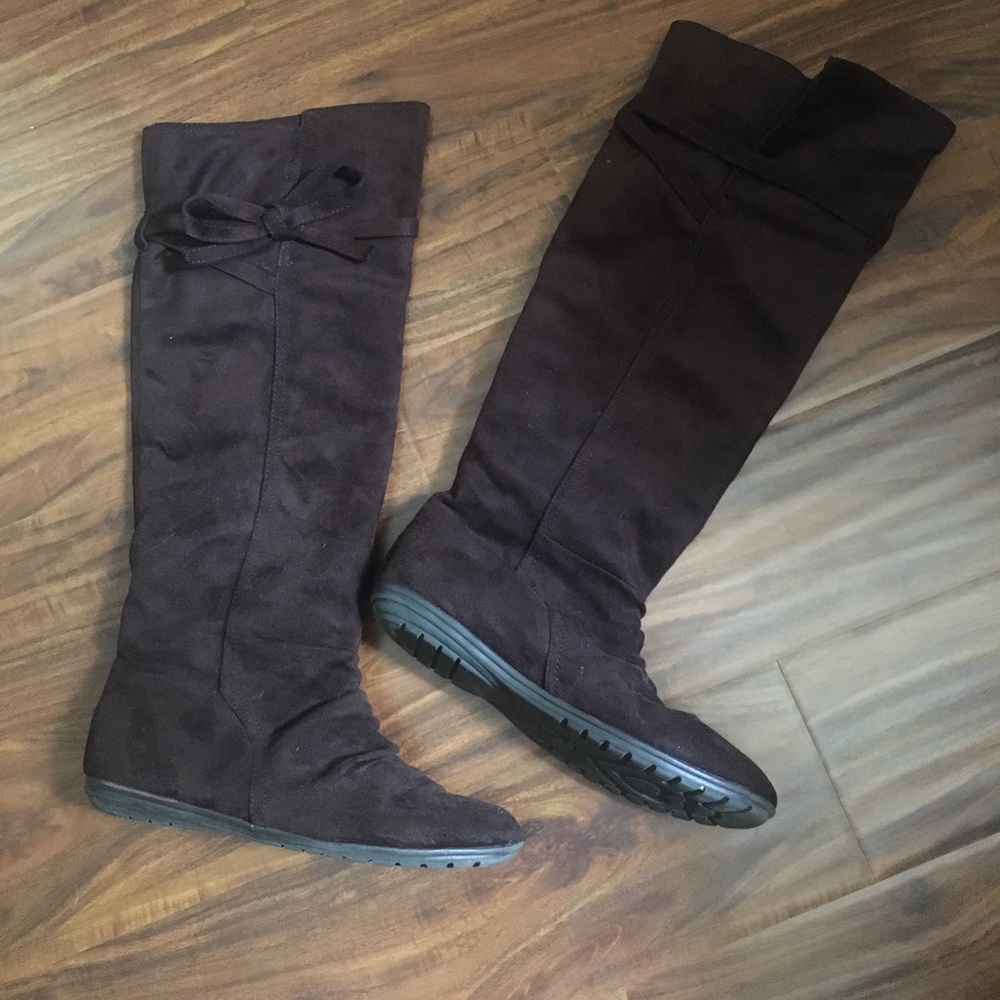 Report “Sydney” Suede Boot